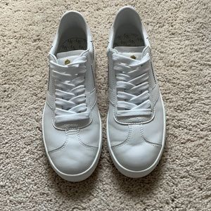 Stuart Weitzman Daryl Sneaker